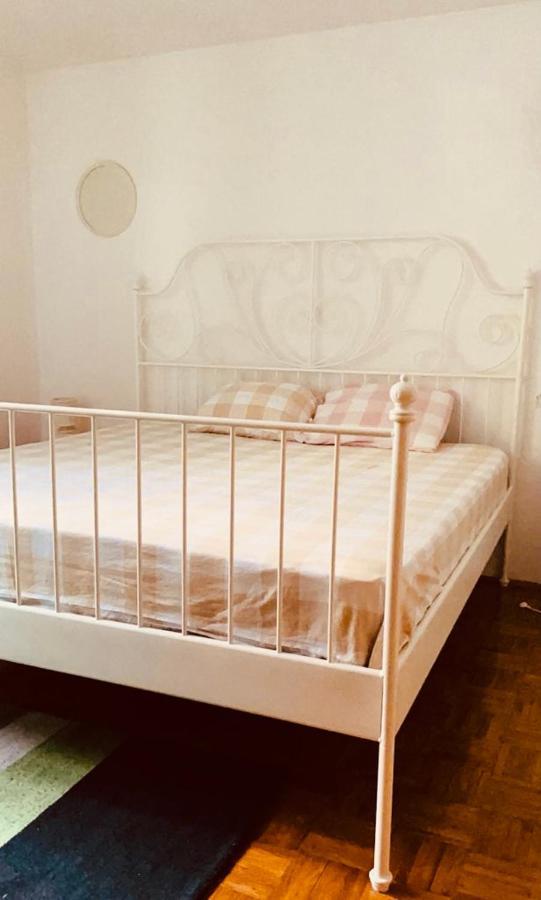 Beach apartmant Postira Bagian luar foto